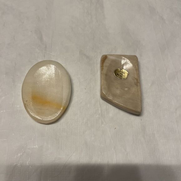Lot of 2 Vintage Worry Stress Relief Palm Stone Onyx Made in Mexico - Picture 1 of 6